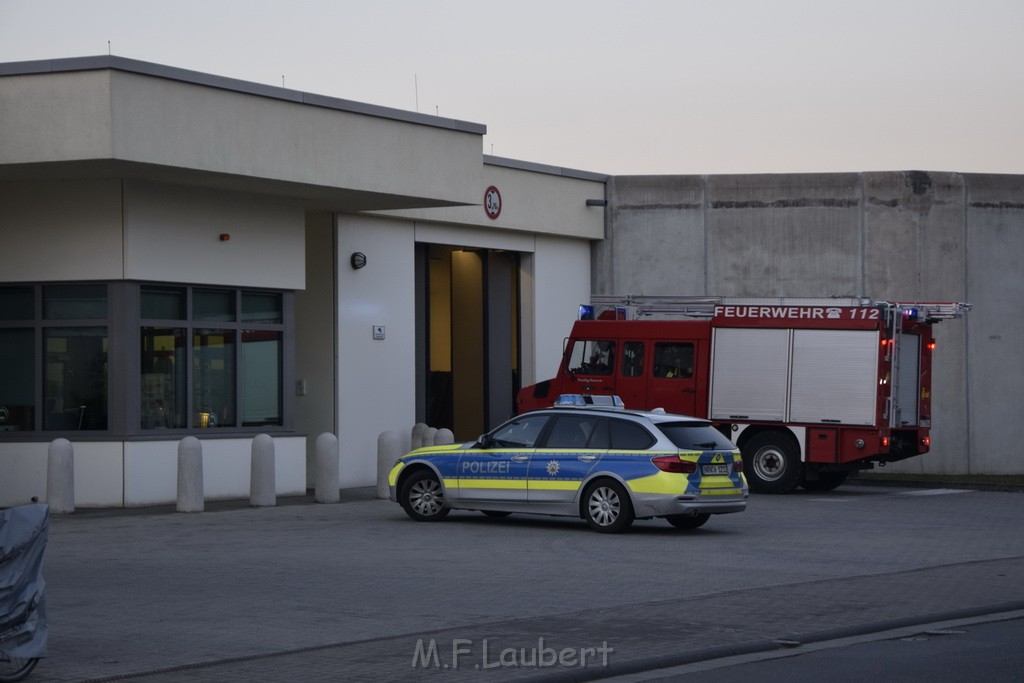 Feuer Forensiche Klinik JVA Koeln Porz Westhoven P02.JPG - Miklos Laubert